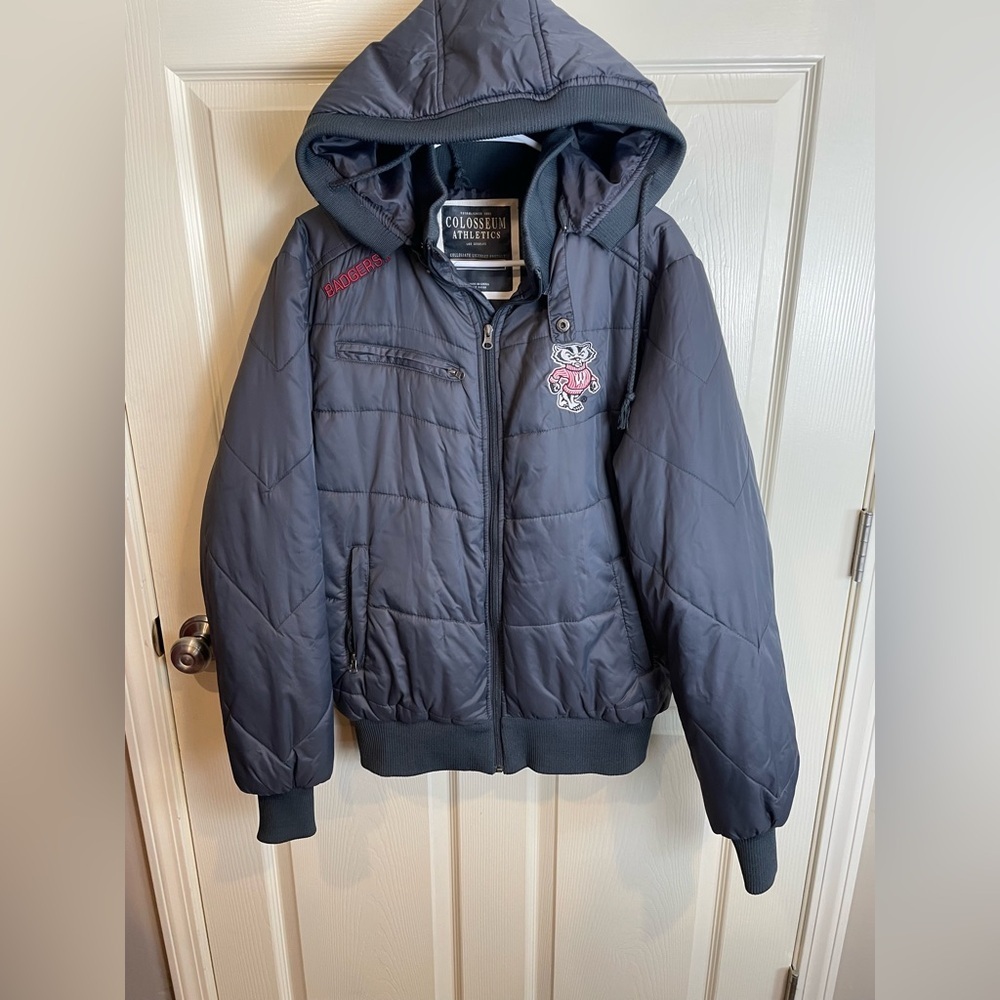 Wisconsin Badgers Puffer Jacket Large - Picture 2 of 14